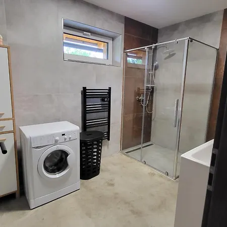 Pod Prašivou Appartamento *