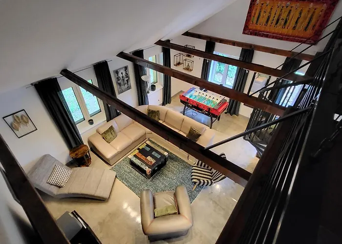 Pod Prasivou Apartment